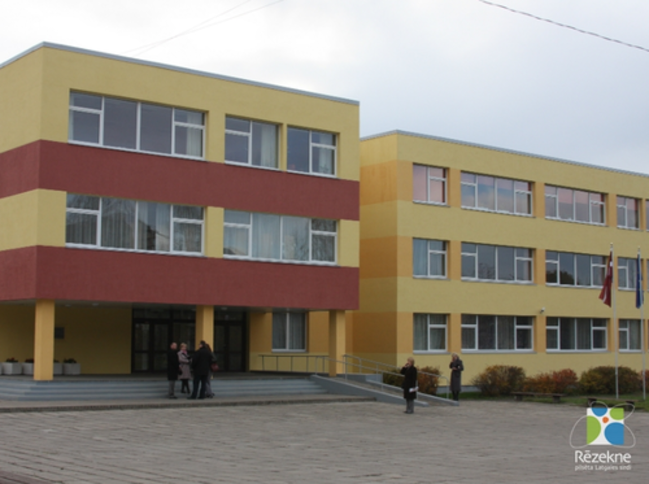 школы в латвии