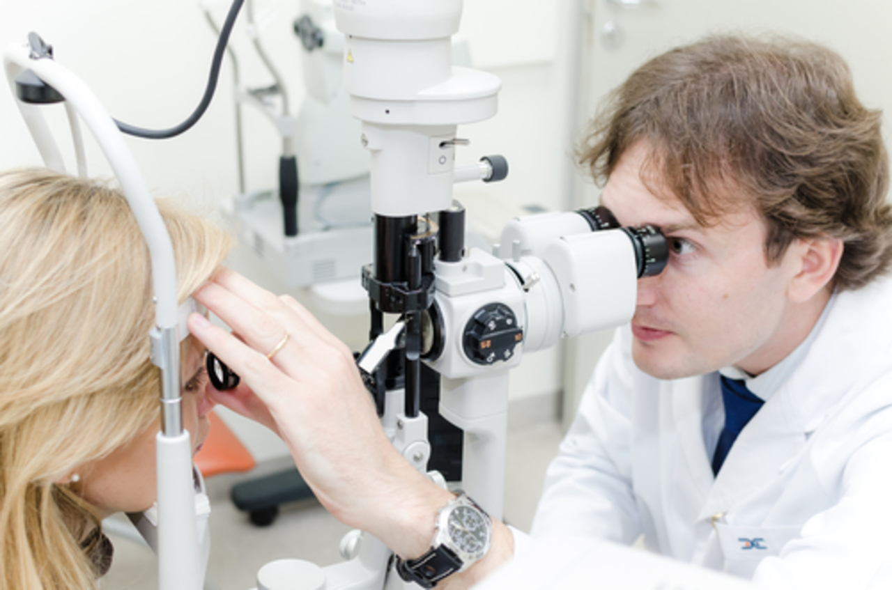 Светозащитные очки после операции катаракты. Солнцезащитные очки при катаракте. Очки для зрения после операции катаракты. Очки для зрения после операции на катаракту. Отзывы после операции катаракты