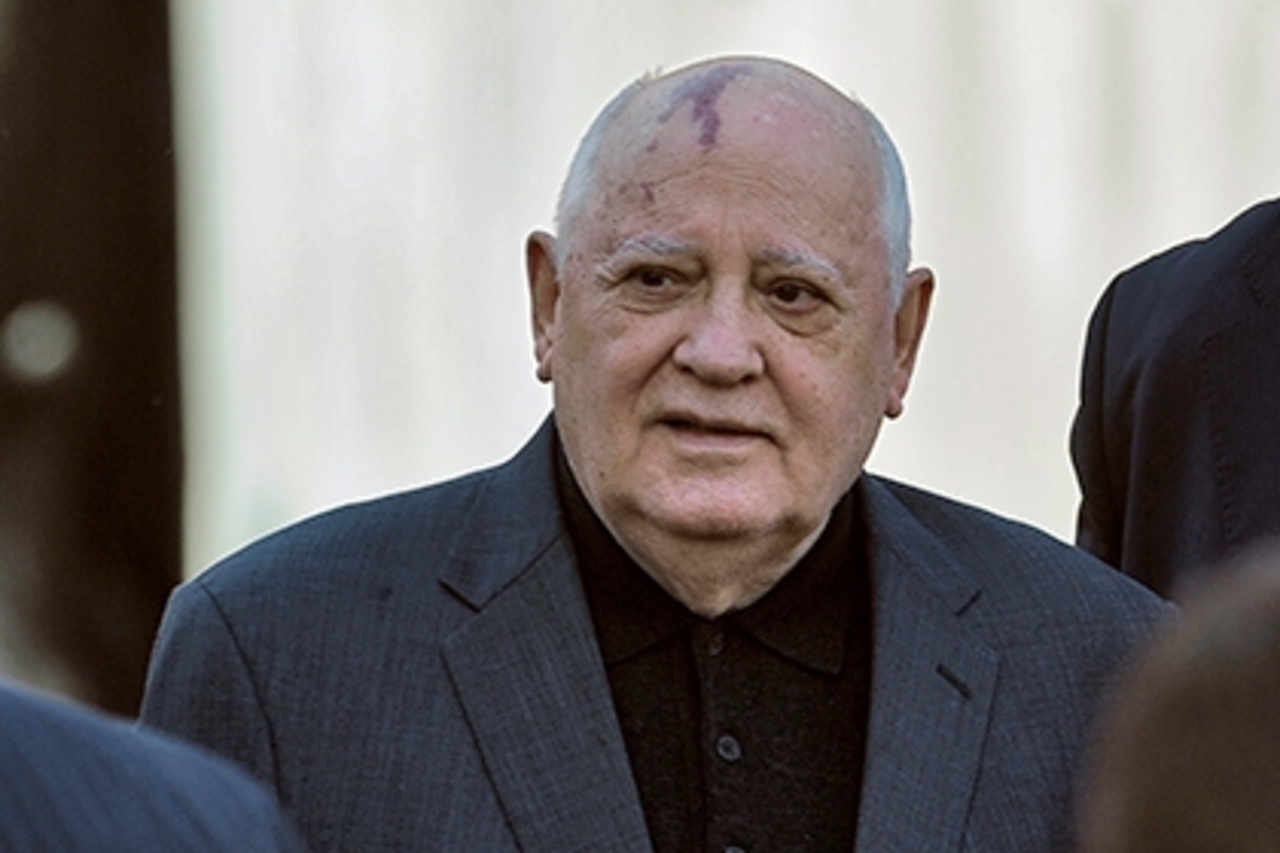 Горбачев жил последние годы. Горбачев. Михал Горбачев.