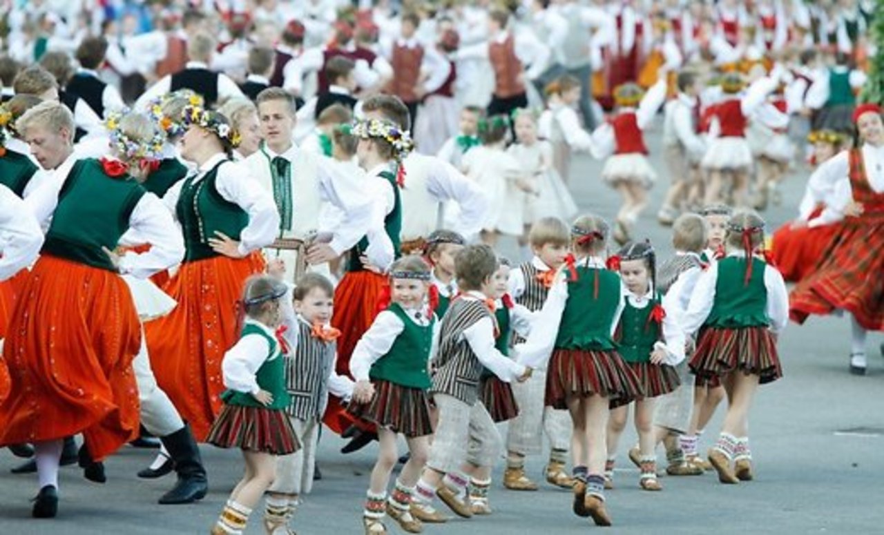 народ латвии