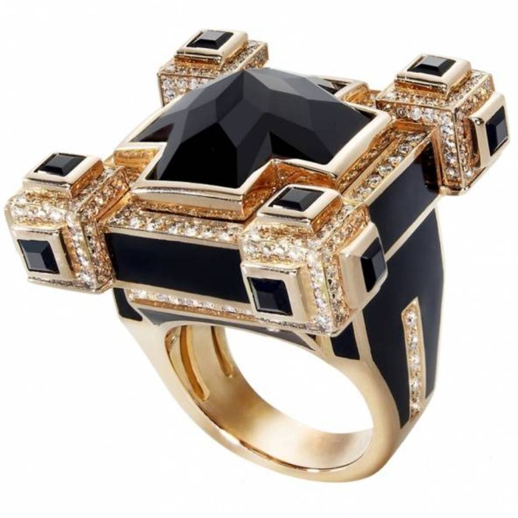Мужское кольцо с черным бриллиантом
