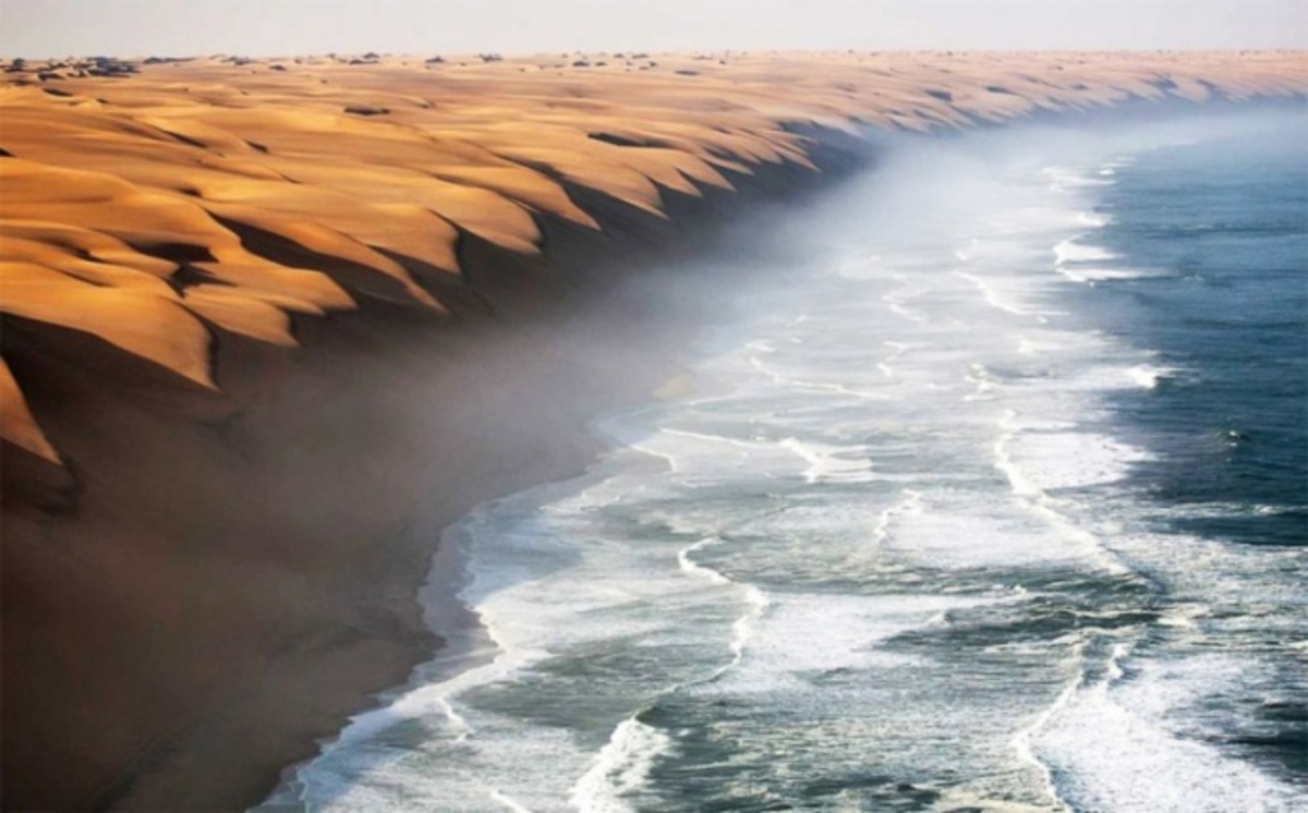 Картинки по запросу пустыня намиб встречается с морем