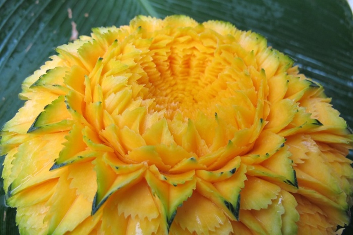 Цветок из папайи